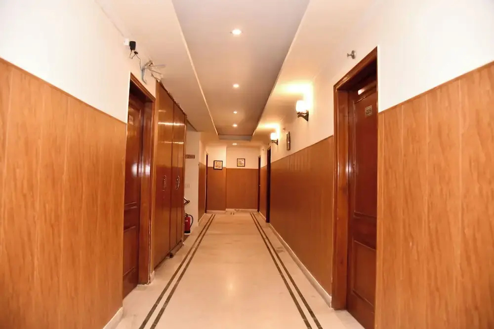 Hotel Gracious - Civil Line
