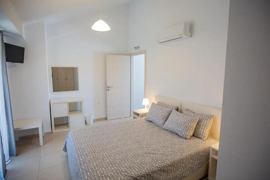 Apartments Chiliadou