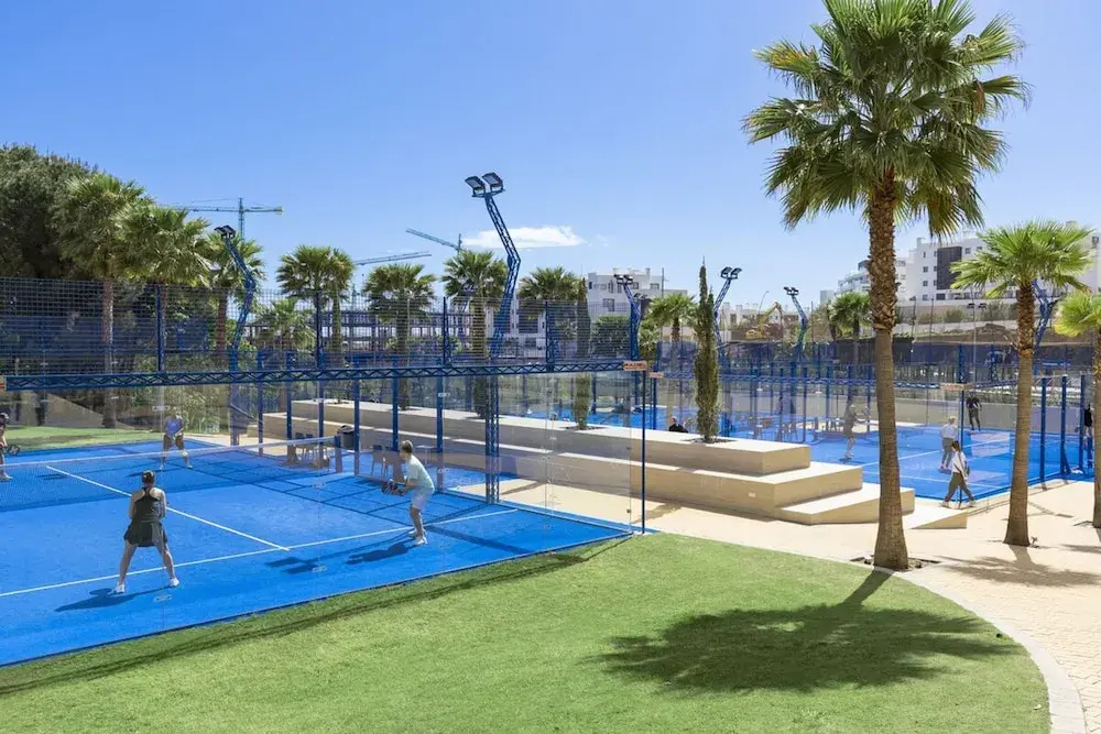 Luxury Apartment With Terrace in Higueron