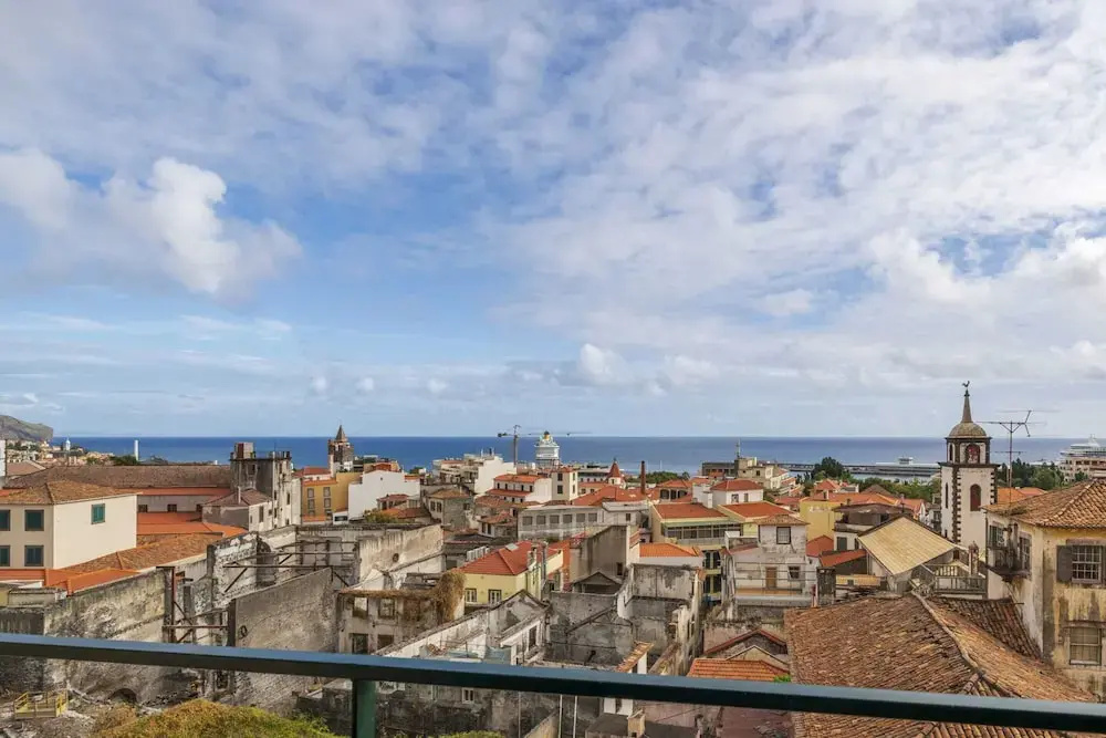 In the City Centre, sea View - Casa Santa Clara