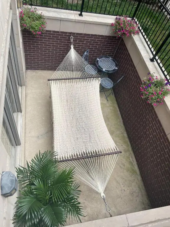 Amazing 3BR 3 BA Property in Chicago