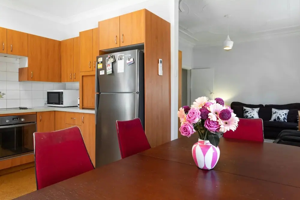 2 Bedroom Garden Apartment by Bondi Beach