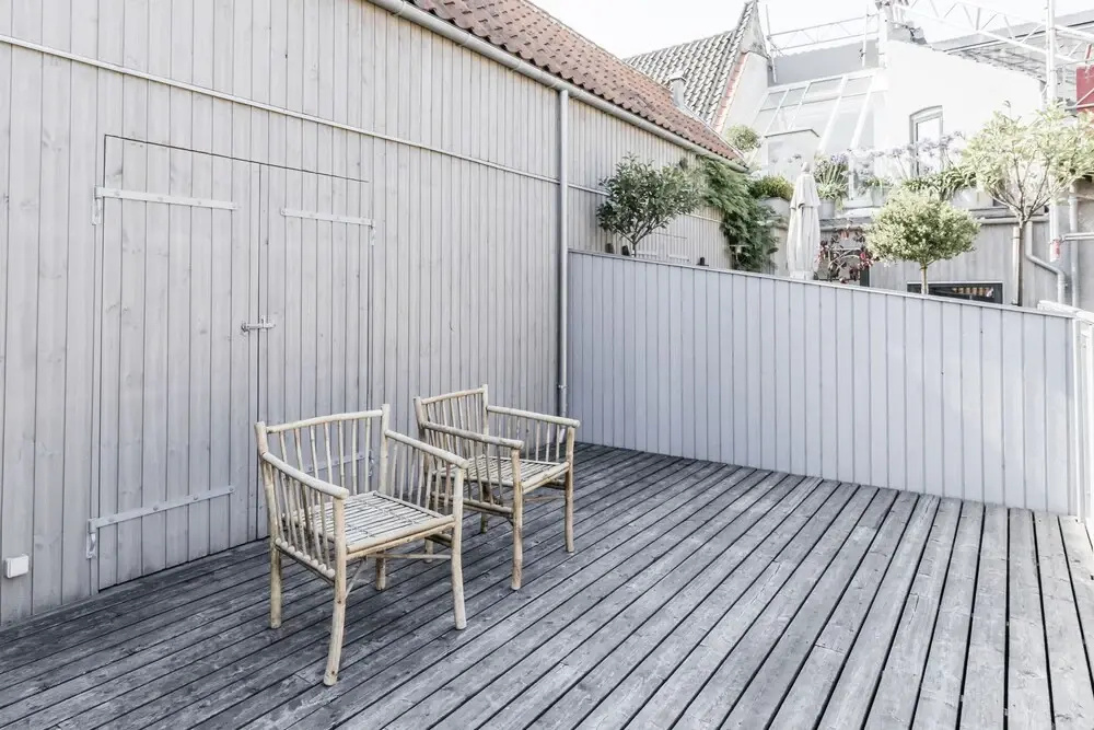 Apartment with Private Terrace