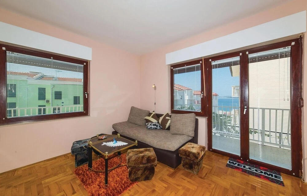 Beautiful Apartment in Okrug Gornji With 2 Bedrooms, Wifi and Outdoor Swimming Pool