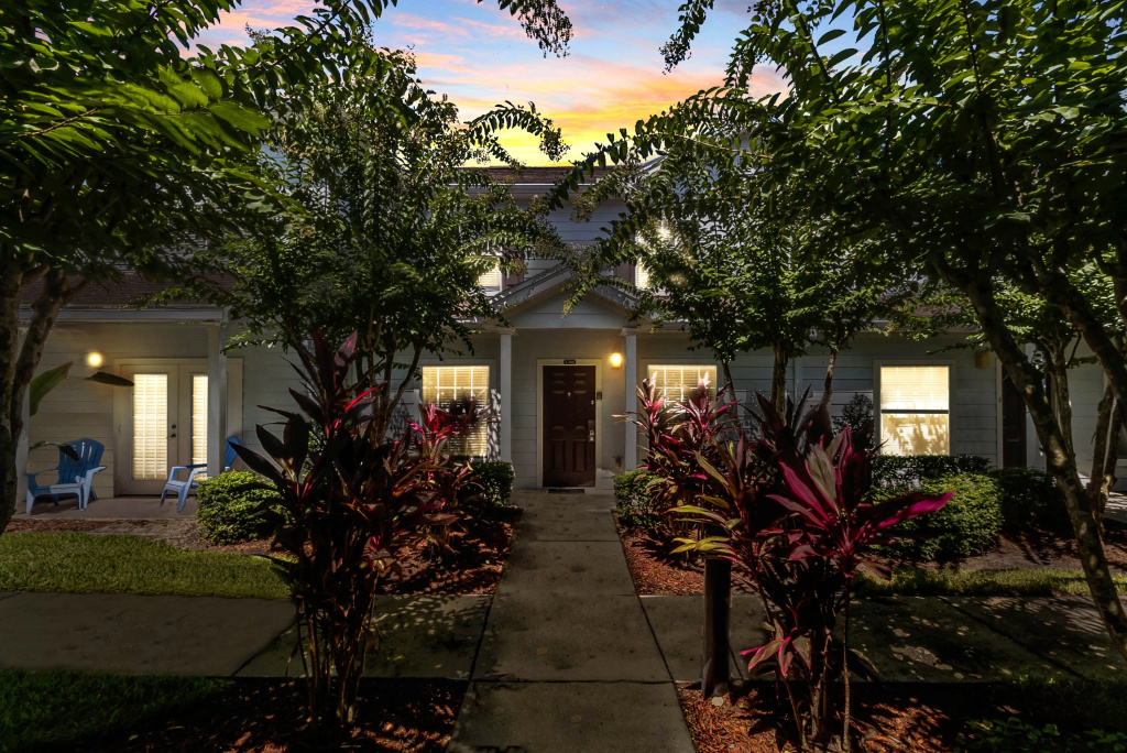 3 BD 2 BA Lucaya Village 2-107