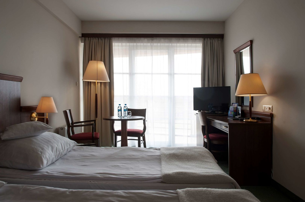 Hotel Edison Poznań Lotnisko Ławica