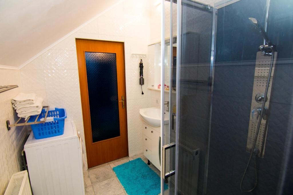 High-end 3BR Apartment - Private Garden, Terrace & BBQ