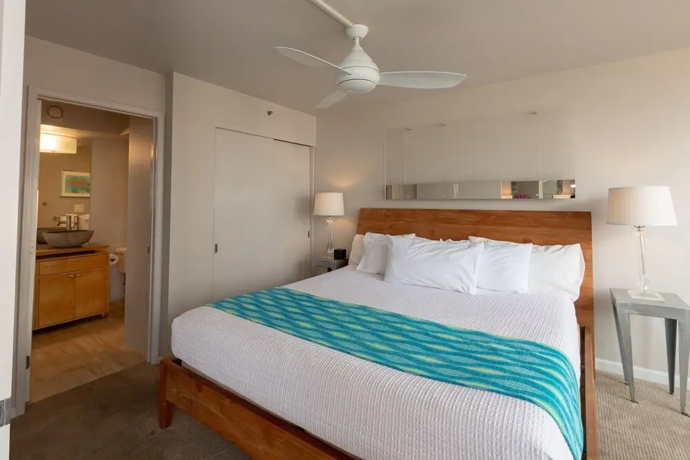 High Level Waikiki Condo - Enjoy Ocean Views From Your Private Lanai!