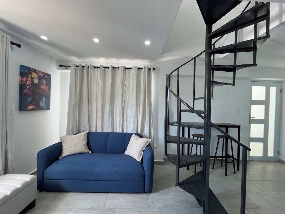 Oceanview Rooftop Escape & Pool