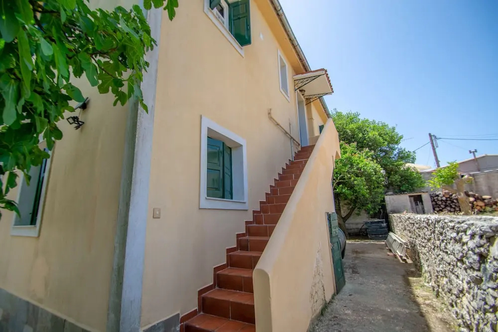 Casa Tsounis