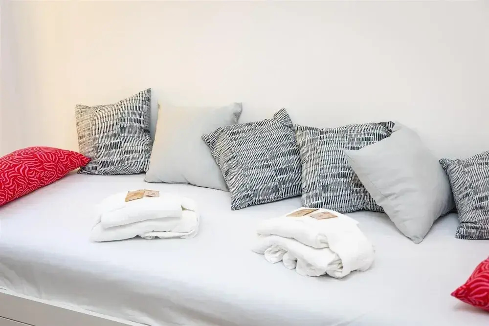 Rental in Rome Jenner Apartment