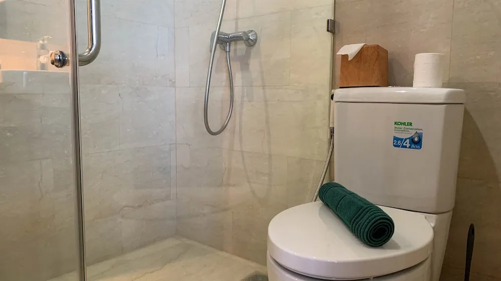 Elegant 2Br With Private Lift At Menteng Park Apartment