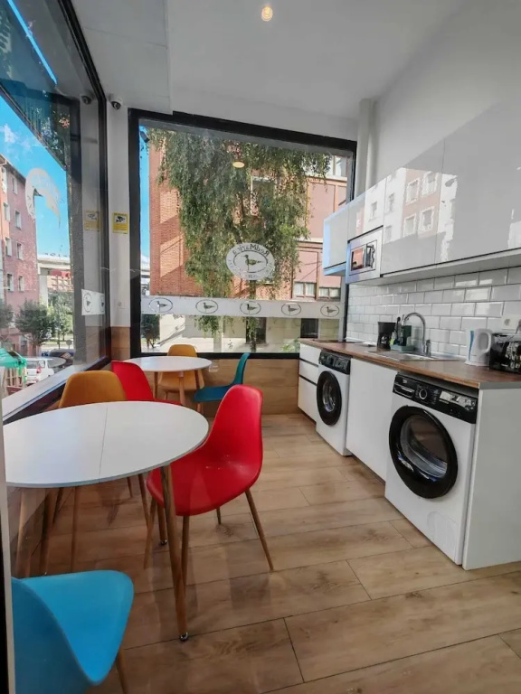 Bilbao ROOMS & KITCHEN Altube