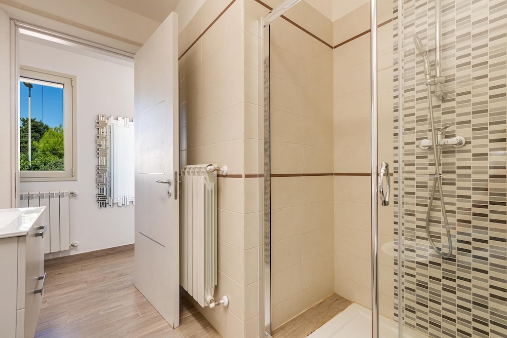 2508 Villetta Blanca by Barbarhouse