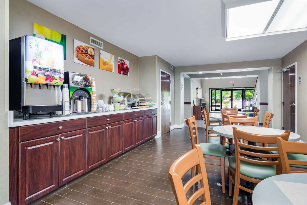 Quality Inn & Suites Canton, GA