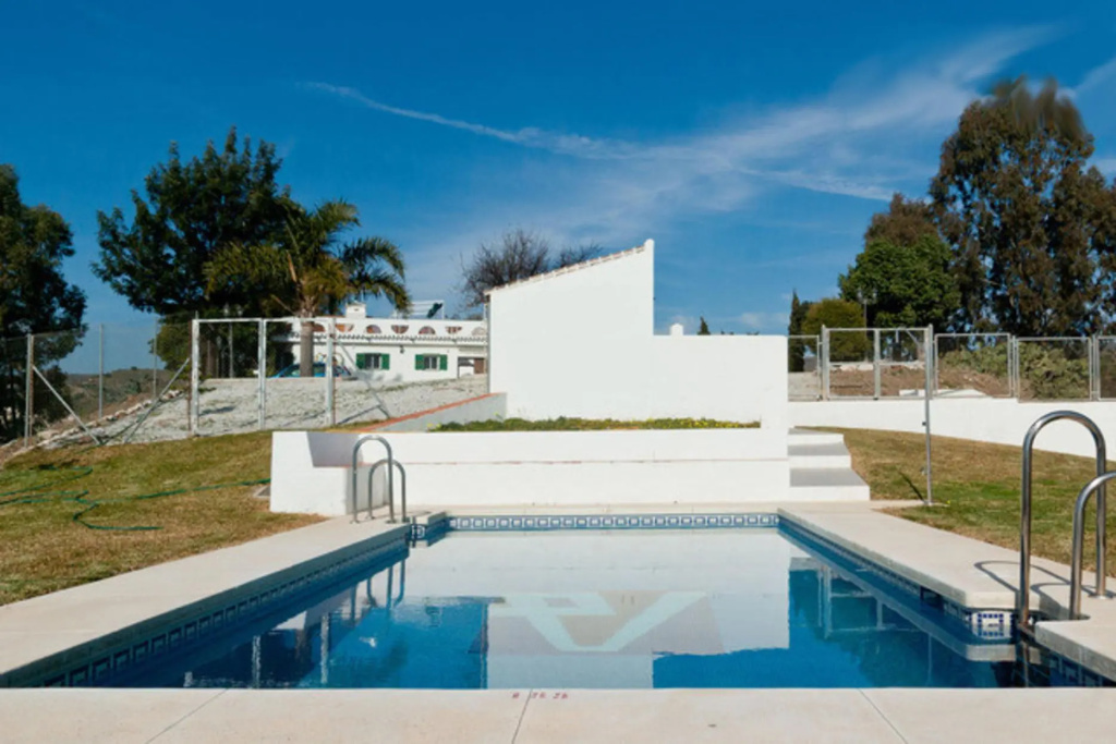 Apartment in Velez Malaga, Malaga 103073
