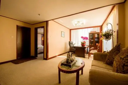 Yicheng Business Hotel