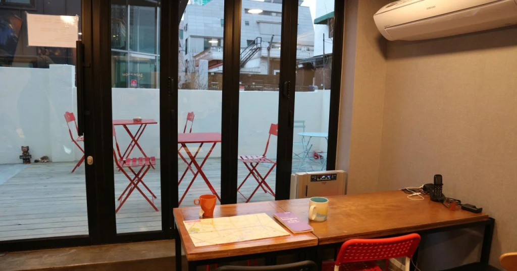Zzzip Guesthouse in Hongdae