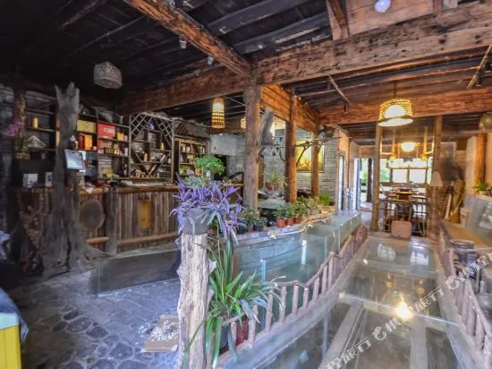 Guyanhua Country Huazhongyou Hostel(丽水画中游客栈（古堰画乡景区店）)