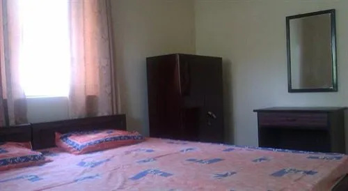Veeniola Holiday Home