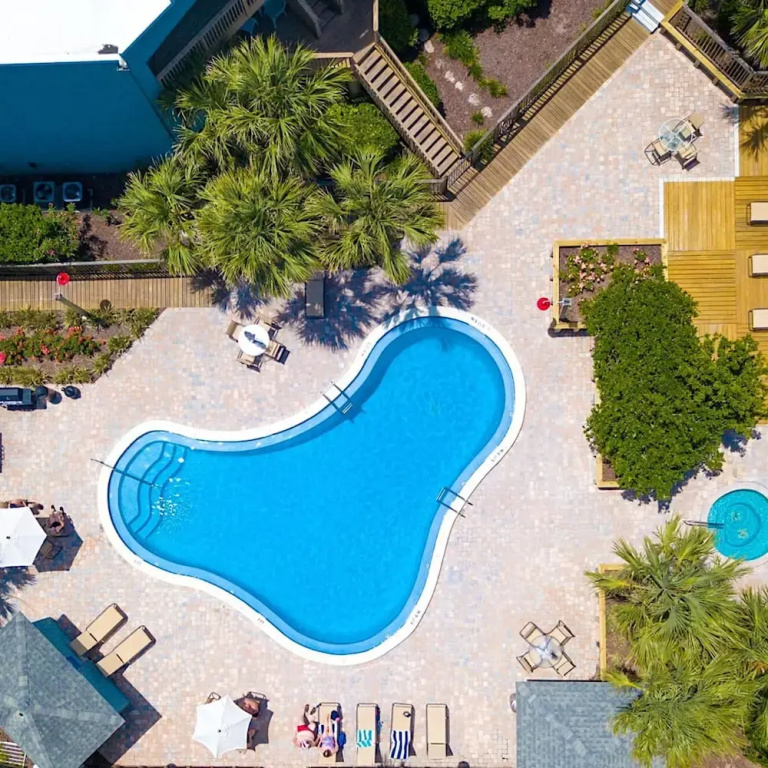 Sun-kissed Paradise With Pool View Free Tix