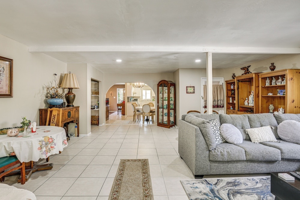 Home in San Diego Area w/ Outdoor Entertainment