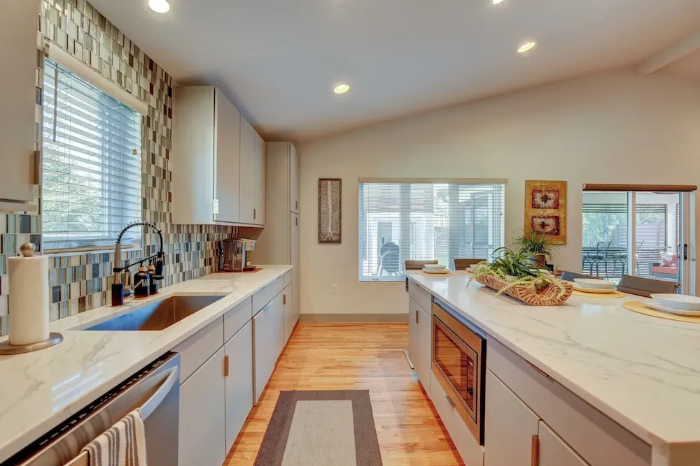 Modern Home with Yard 3 Mi to Uptown Charlotte