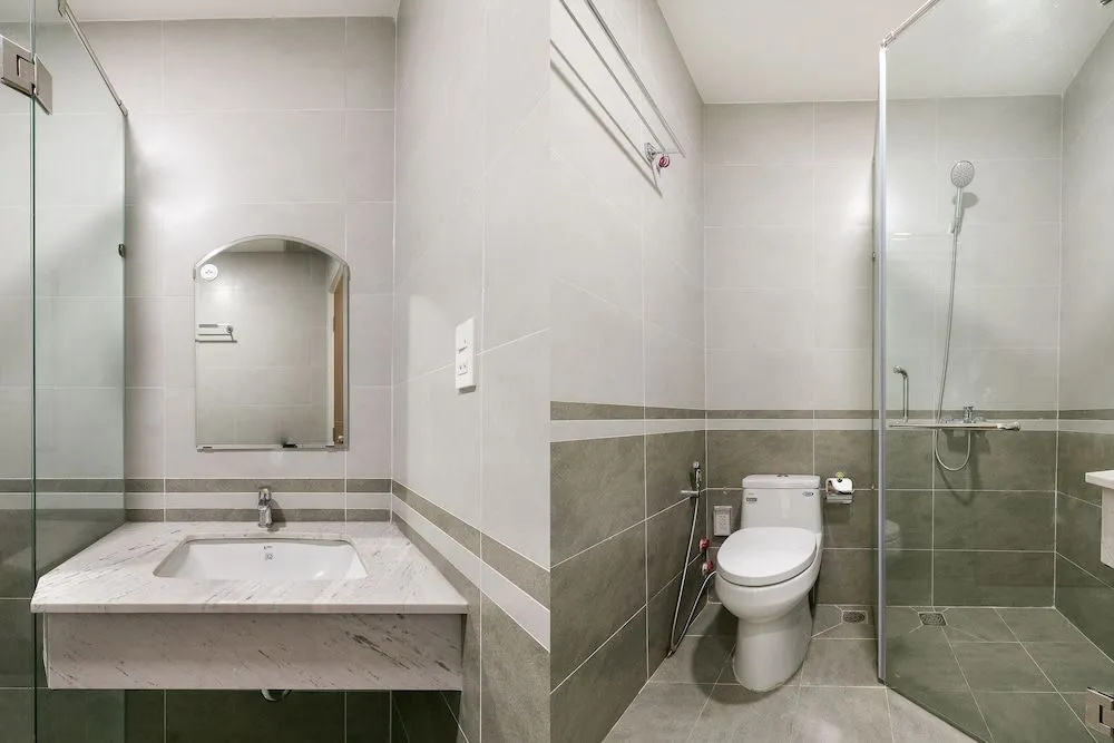 Man Trung Hotel by Oyo Rooms