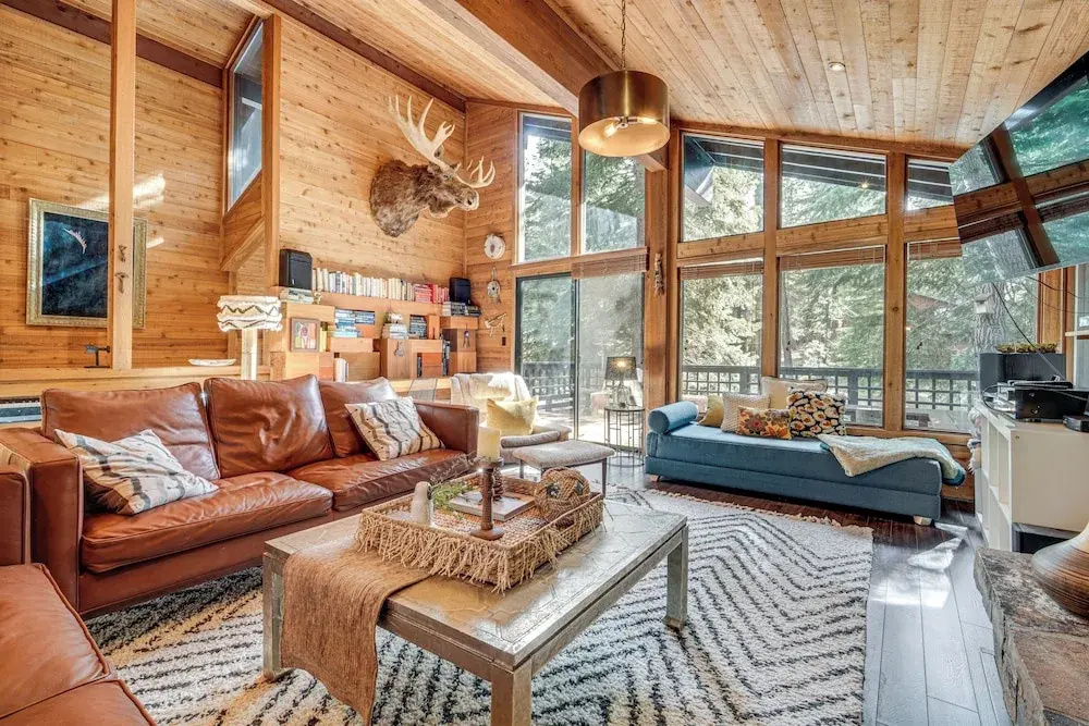 Free Ski Shuttle! Spacious Northstar Resort Cabin