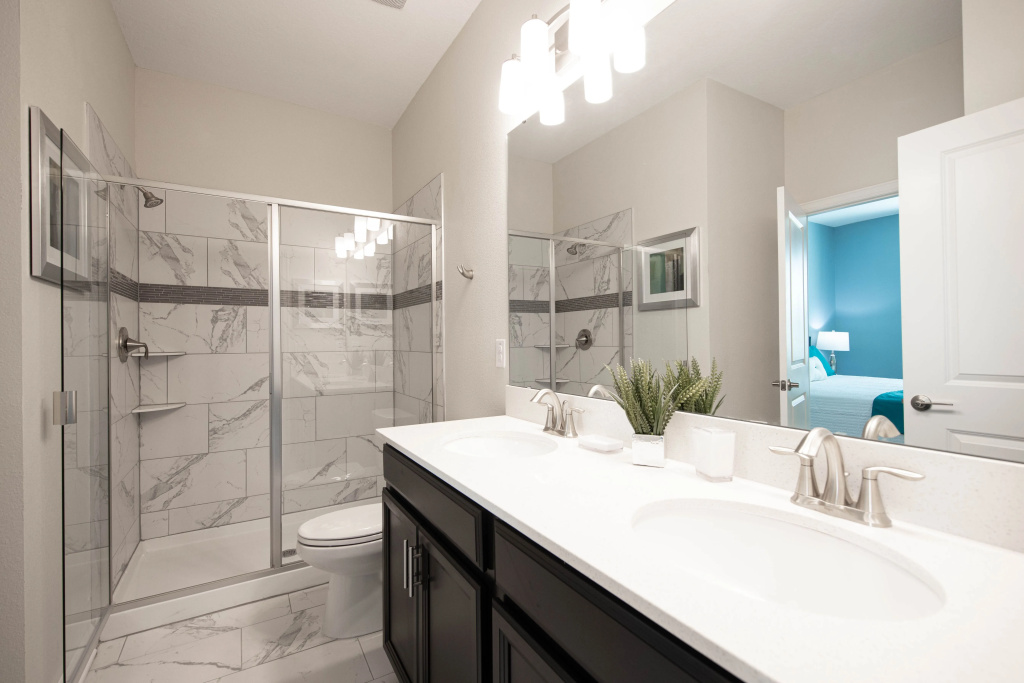 Spacious 8 Bedroom Vacation Home with Private Pool & Game Room