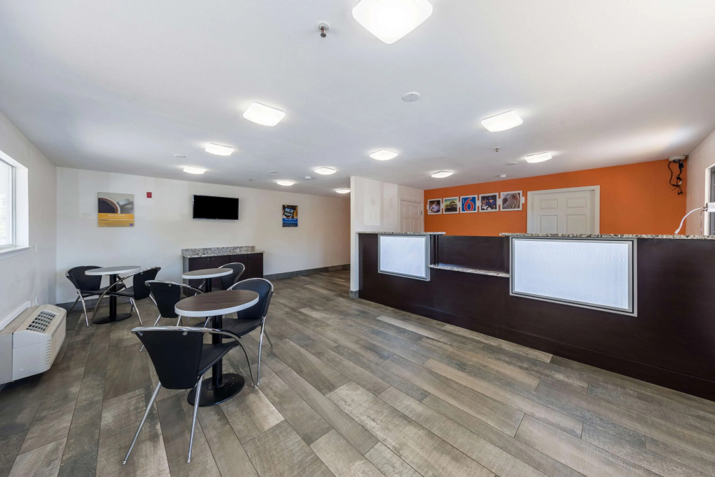 Motel 6-Greenville, SC