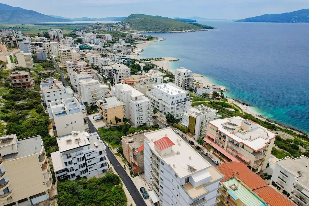 Hotel Eleana & Apartments