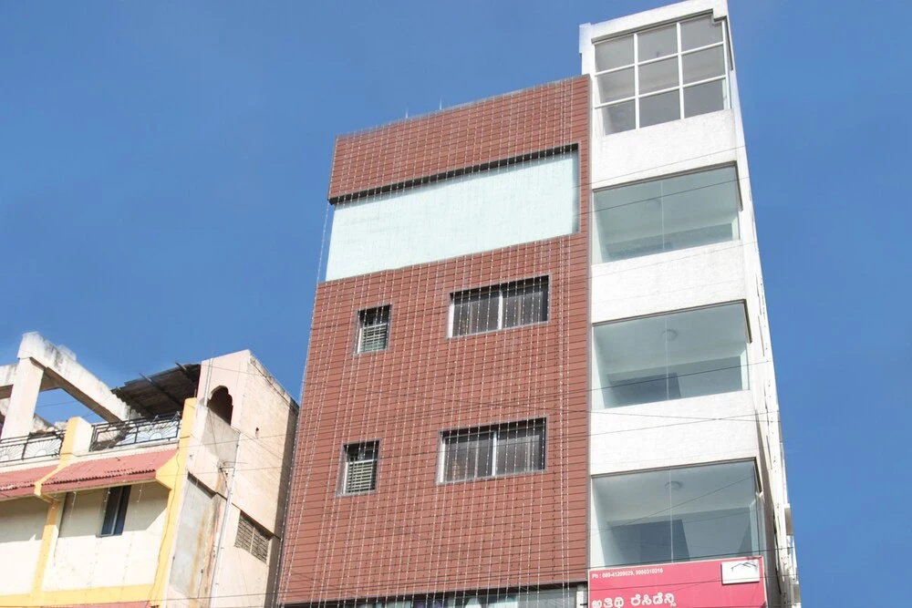 OYO 1848 Hotel Anugriha Rooms