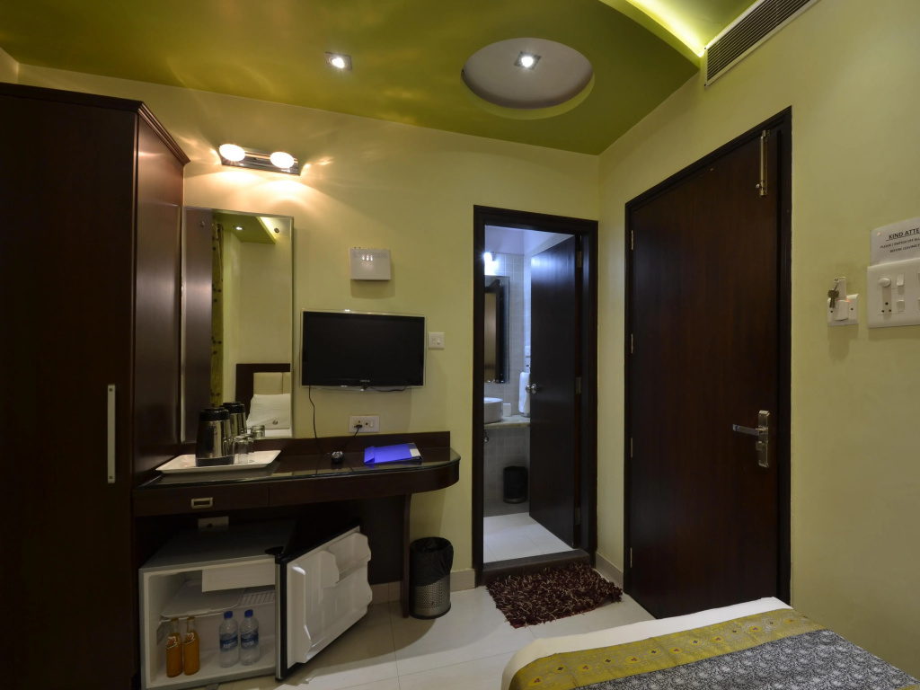 Hotel Central Residency