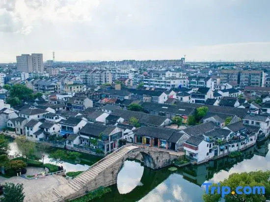 Suzhou Jiushu Resorts  Pingwang