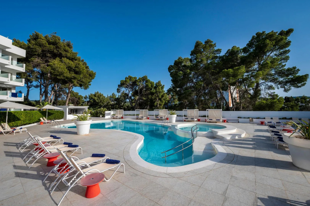 Отель THB Naeco Ibiza