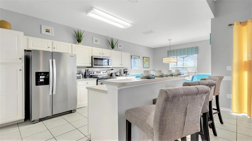 All En-suite Bath 5BR Disney Home w Pool SPA