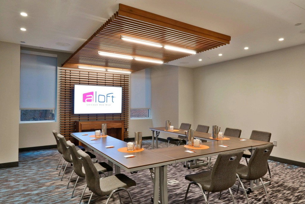 Aloft by Marriott Chicago Mag Mile