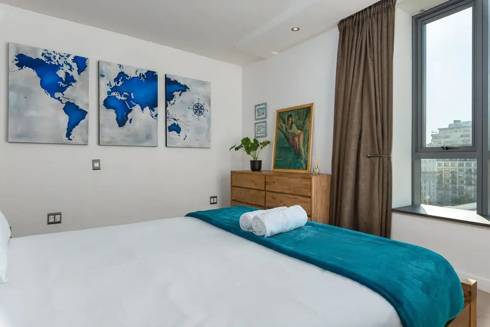 Mandela Rhodes T1002