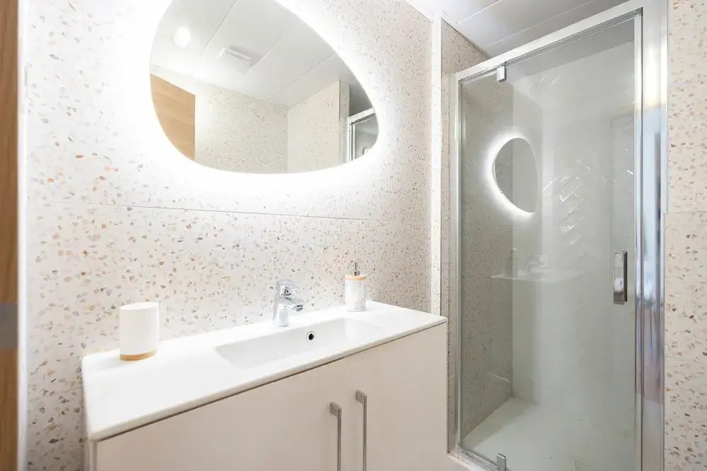 Les Petits Pavillons Appartements Standing 1 chambre 4 pers Clim Vieux-Port