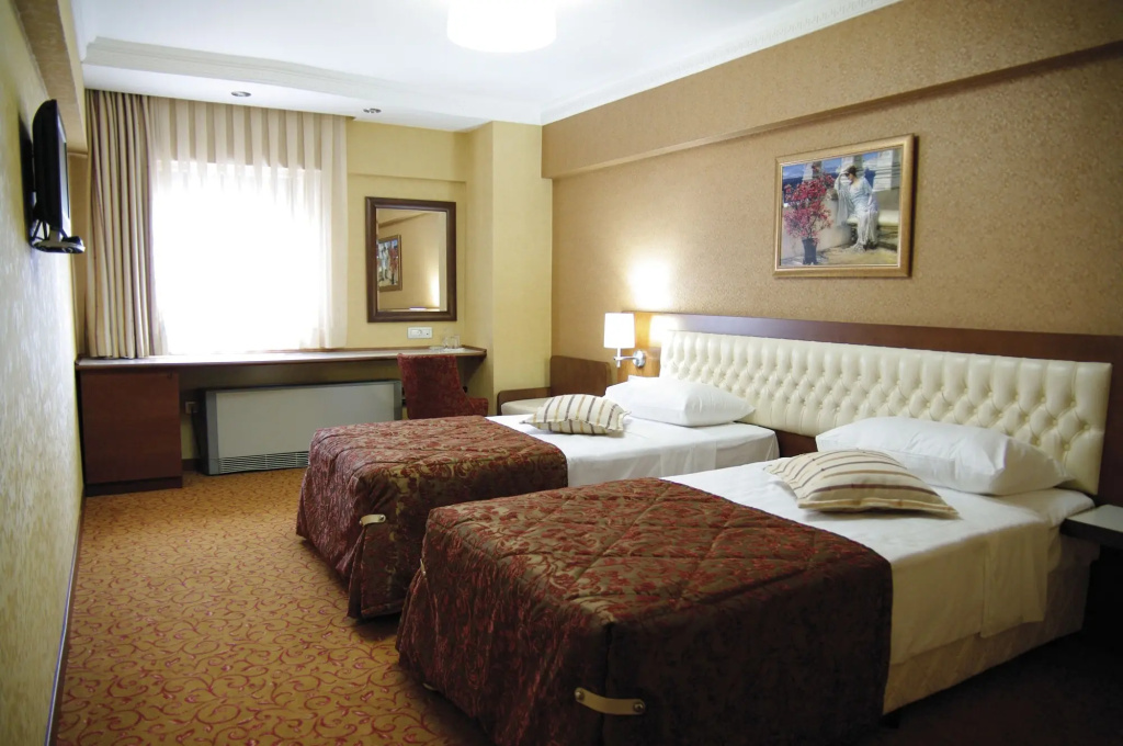 Yuksel Hotel
