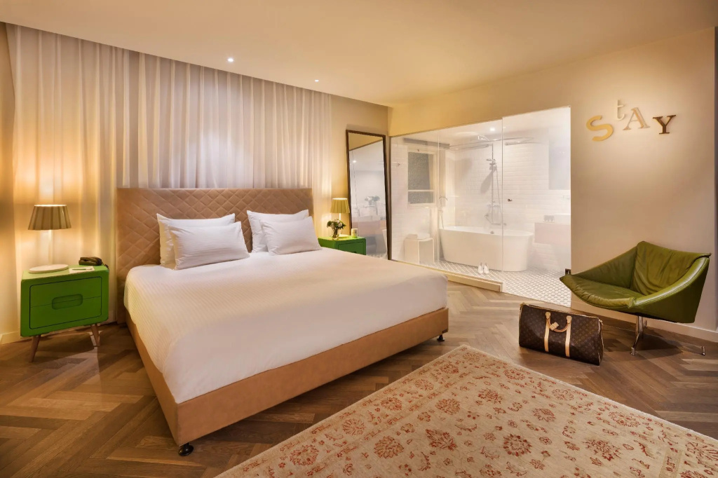 Jacob Shenkin Hotel
