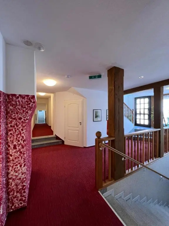 Hotel und Pension Am Burchardikloster