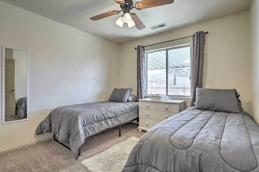 Washington Home w/ Private Hot Tub < 40 Mi to Zion