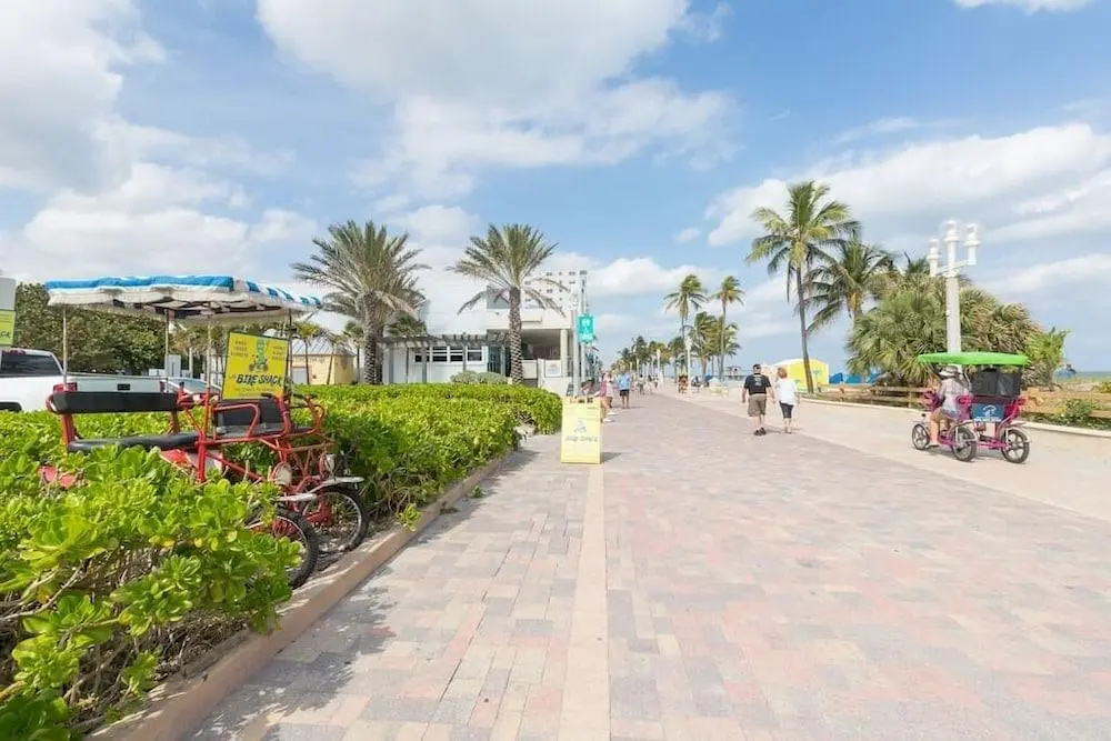 607 Apartment Hollywood Beach