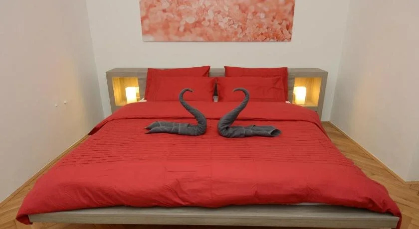 Ginger Rooms