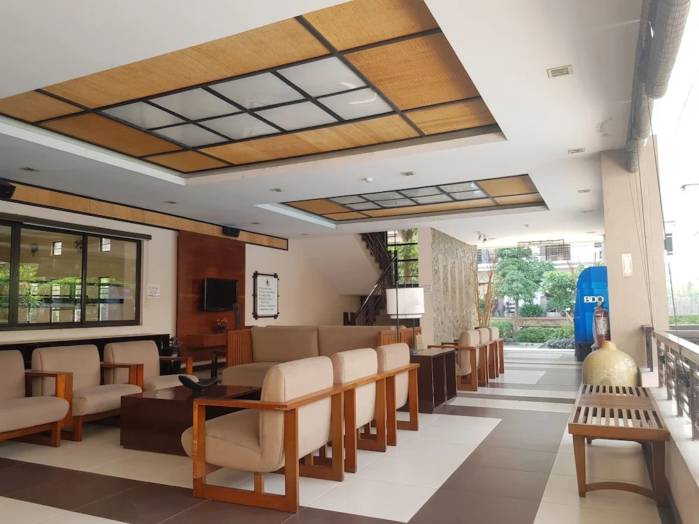 Romantic 1 Bedroom Condo at The Redwoods Condominium