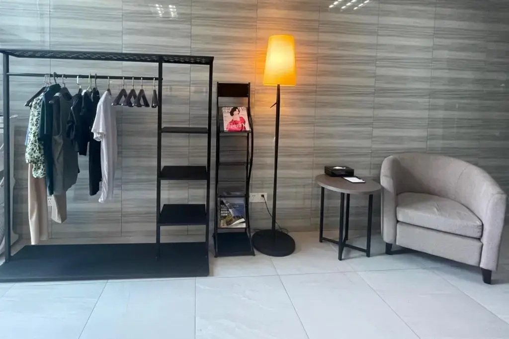 Home Inn Plus Suzhou Wujiang Fenhu Luxin Avenue