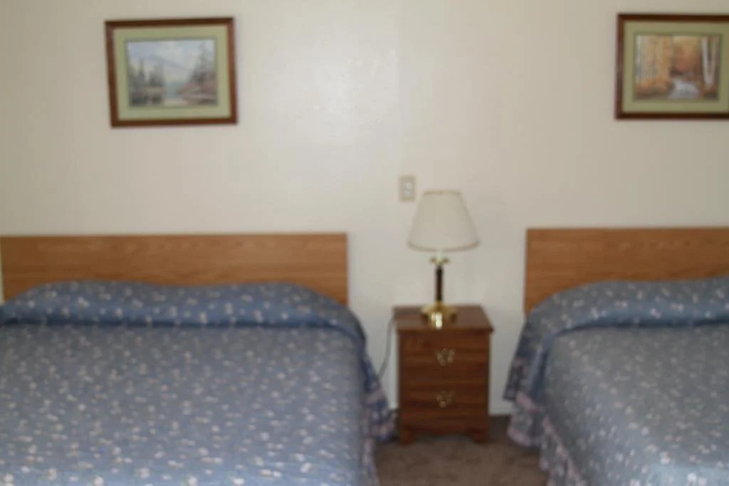 Badlands Hotel & Campground