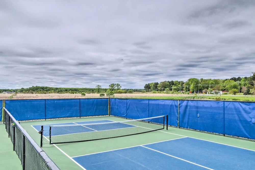 Family-friendly Home: 4 Mi to Bethany Beach!